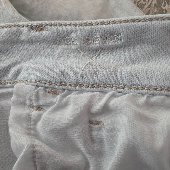 American Eagle Woman's Super Stretch Cut Off Jean Shorts Size 14 - Picture 4 of 8